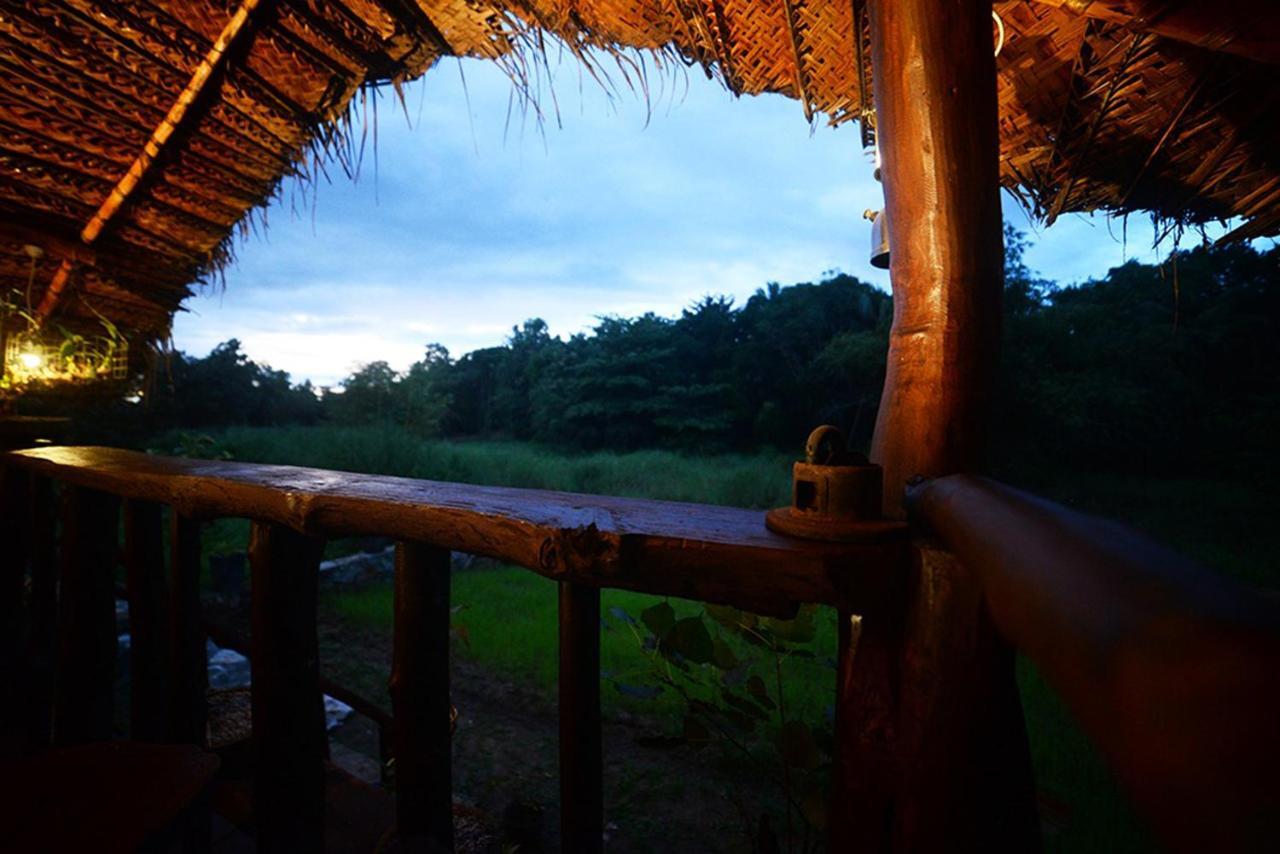 Aliya Riverside & Safari Resort 우다왈라웨 외부 사진